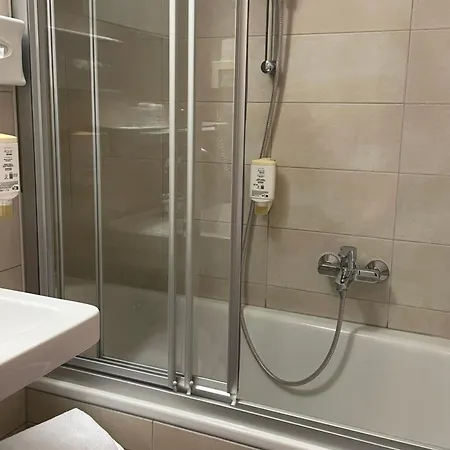 酒店 Optimamed Gesundheitsresort *