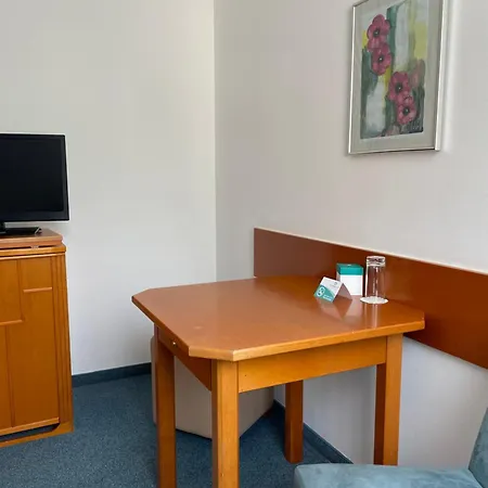 Optimamed Gesundheitsresort 酒店 *